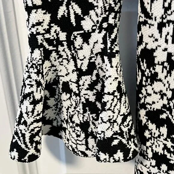 Michael Kors Bodycon Floral Knit Dress - Picture 4 of 7